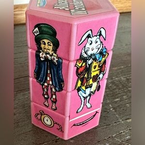 Yarto Vintage Alice in Wonderland mix and match game toy puzzle